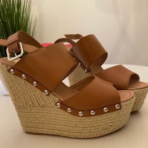 Steve Madden wedges , sz 9 NEW IN BOX